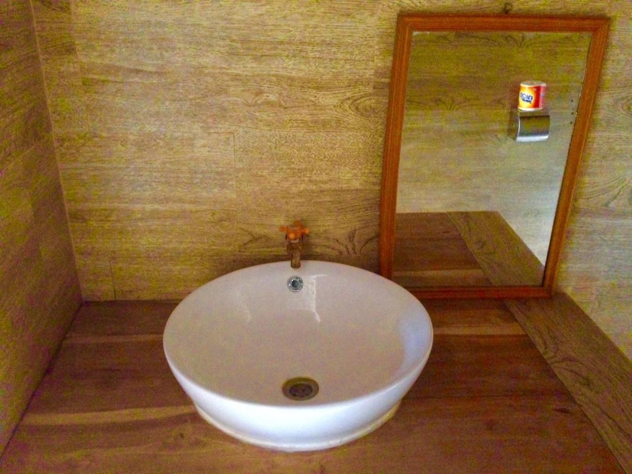 Lakey Beach Inn Hotel Huu Kültér fotó